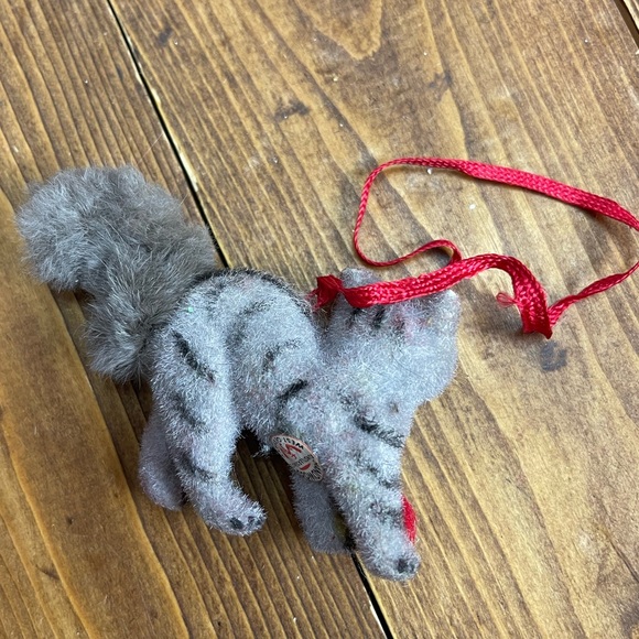 Cat w. Ball Ornament Kunstlerschutz Animal Toy Vintage Germany 1960’s- 19080’s - Picture 2 of 7